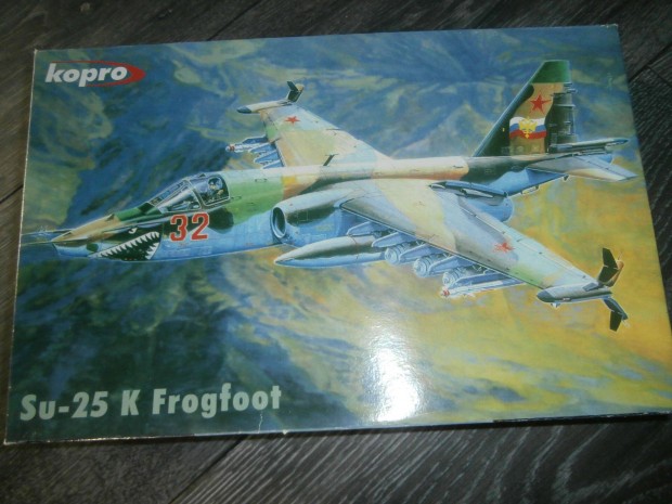 Suchoj SU-25 K Frogfoot 1:72 Corpo makett No 3121