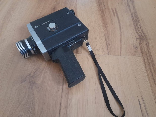 Super 8 Lomo 215