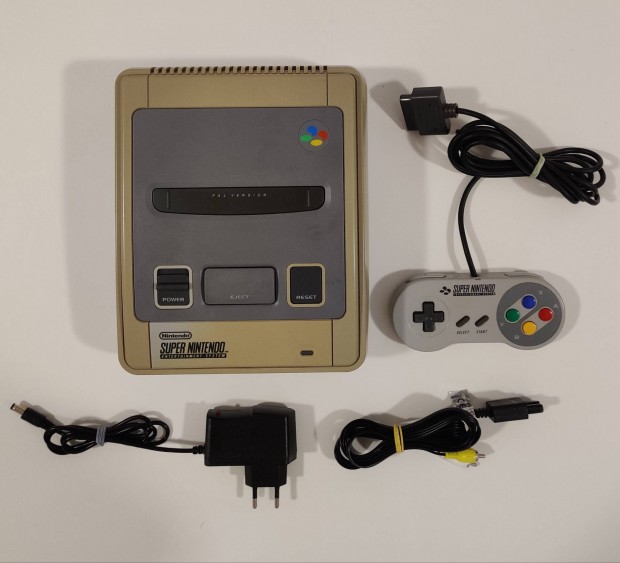 Super Nintendo SNES konzol