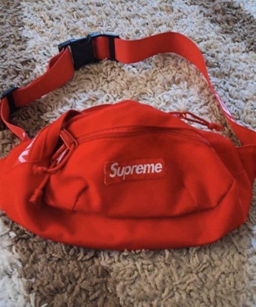 Supreme - Waitsbag ~ Red