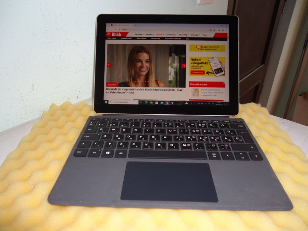 Surface Go Pentium 4415Y Laptop+tablet 8 GB RAM 128 GB SSD j aksi