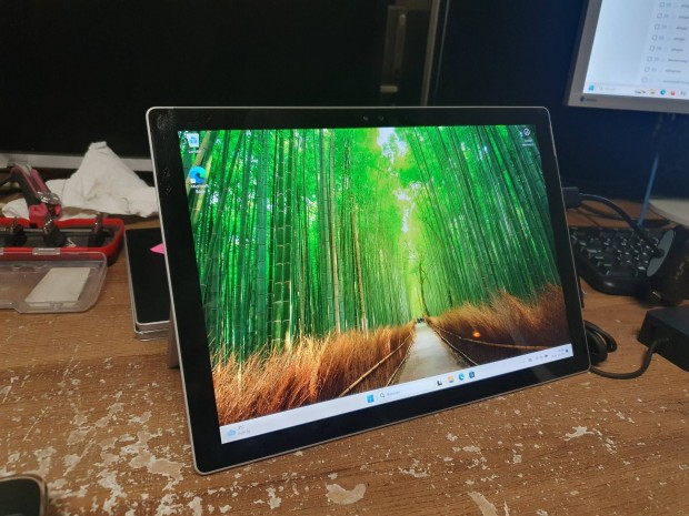 Surface Pro 4 Core i7 16Gb Ram 2K kijelz