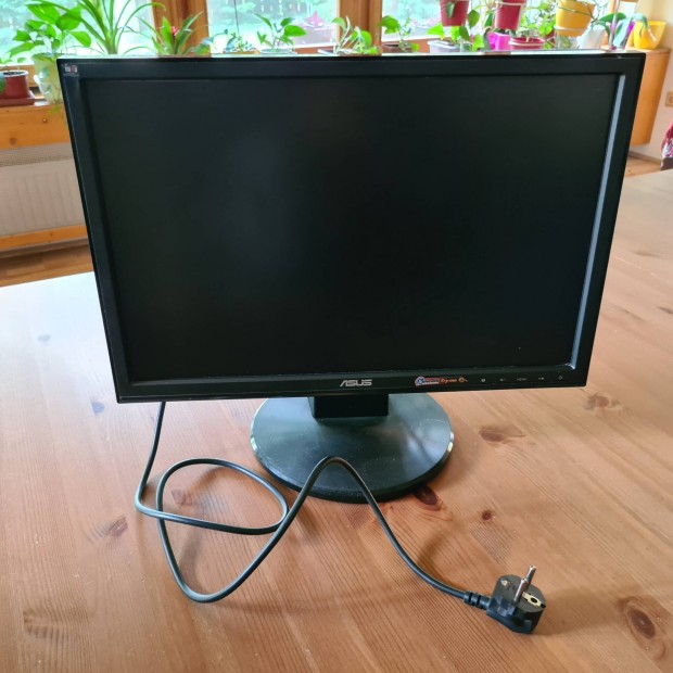 Srgsen elad Asus LCD Wide Monitor 19" szp llapot