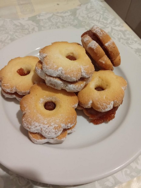 Sütemények puha finom 1 kgs kiszerelésű dobozban