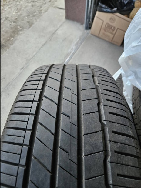 Suv 235 55 19 Hankook haszn�lt aut�gumi