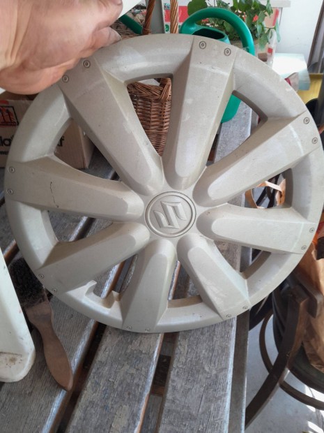 Suzuki 16"-os d�szt�rcsa gy�ri
