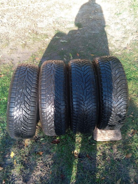 Suzuki 16 colos felni+nyomás jeladó+téli gumi