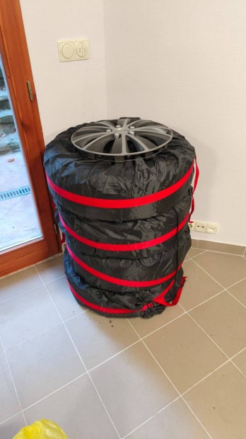 Suzuki 215/60 R16 Yokohama téligumi - lemezfelni - tpms