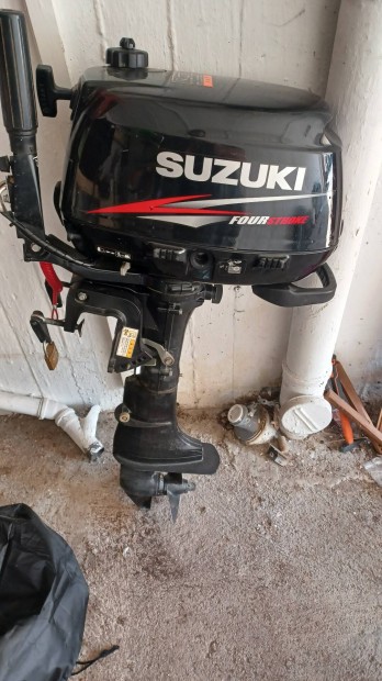 Suzuki 5DF 4 tem csnakmotor elad