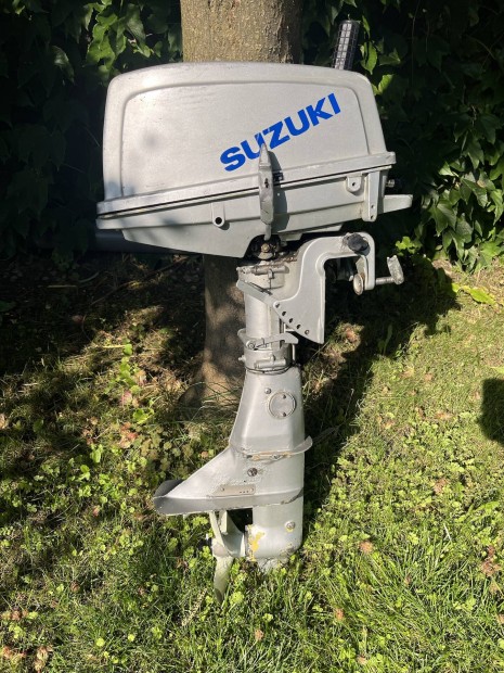 Suzuki 8 Le csónakmotor