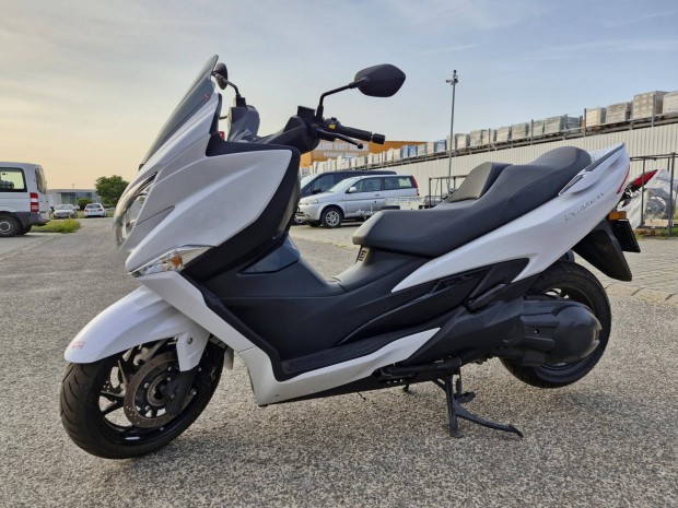 Suzuki AN 400 Burgman 12 Hnap Garancia