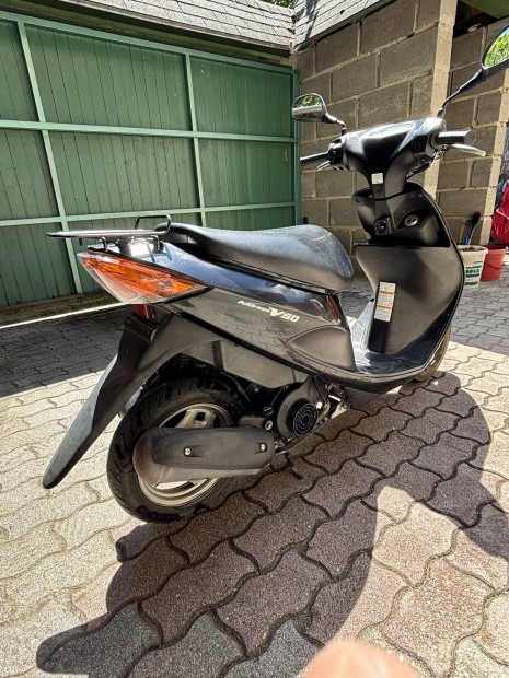 Suzuki Addres v50