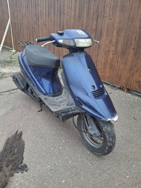 Suzuki Adress V100