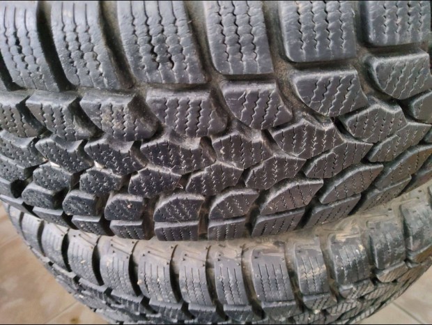 Suzuki Alto 4db teli gumi felnivel Ajandekkal