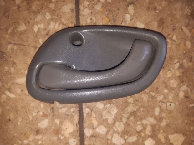Suzuki Alto Bal Első Belső Ajtókilincs