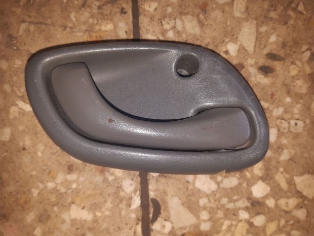 Suzuki Alto Jobb Első Belső Ajtókilincs