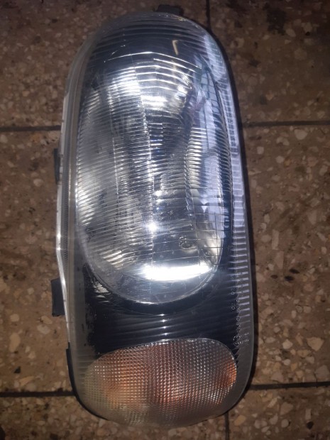 Suzuki Alto Jobb Első Lámpa + Elektromos Magasság Állító Motor