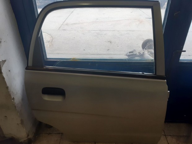 Suzuki Alto Jobb Hátsó Ajtó