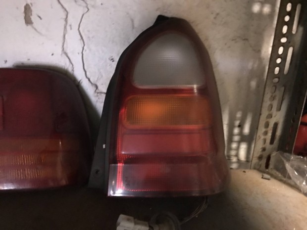 Suzuki Alto hátsó lámpa