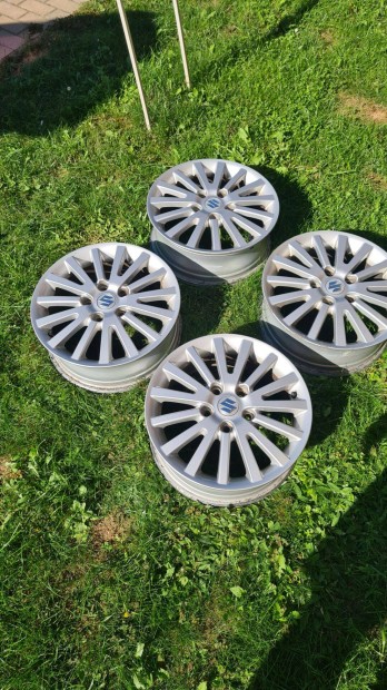 Suzuki Alufelni 114.3 6J 16col