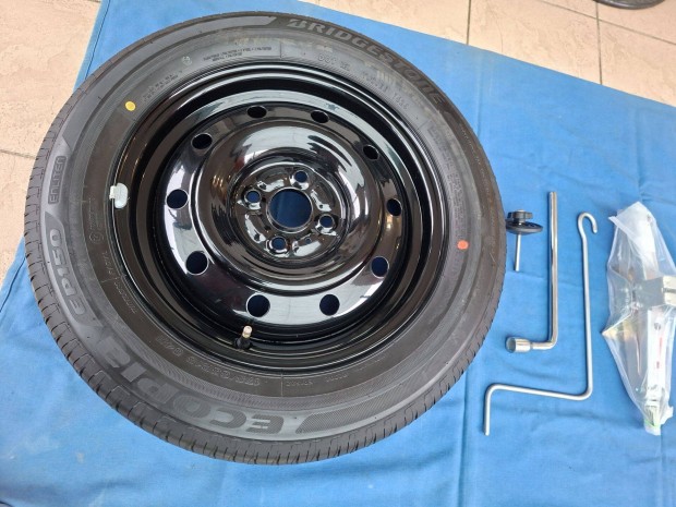 Suzuki Baleno (2015- ) teljes�rt�k� p�tker�k emel�vel 175/65r15