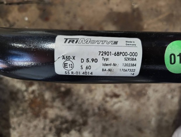 Suzuki Baleno gy�ri von�horog m�bizonylat tartoz�kok 