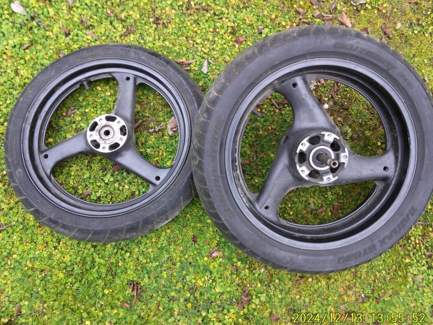 Suzuki Bandit 600-as,1994-esrl :els-hts kerk csak egyben olcsn
