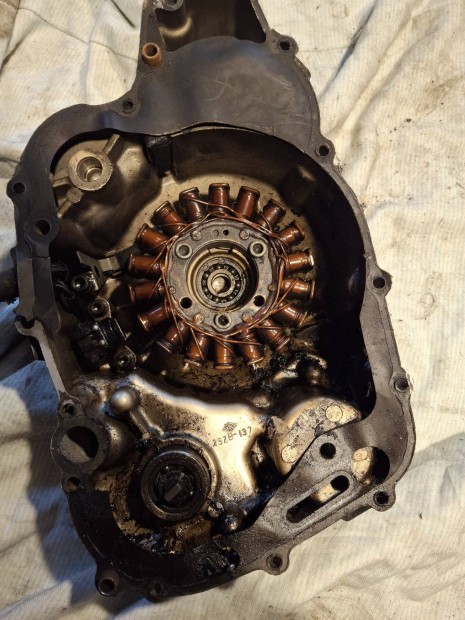 Suzuki Burgman 250- 400 genertor , gyjts alaplap 