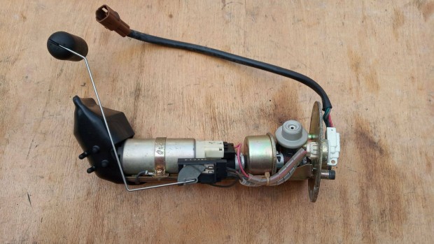 Suzuki Burgman 250 - 400 2003 - 2006 benzinpumpa