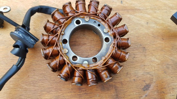 Suzuki Burgman 250 - 400 gyjts llrsz