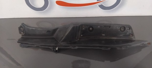 Suzuki Burgman 400 Hátsó taposó