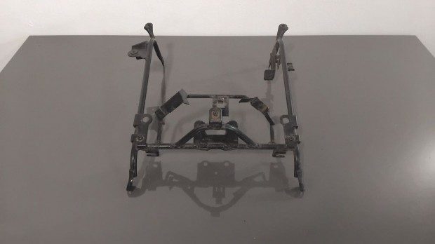 Suzuki Burgman 400 K3 Fejidom tartó konzol