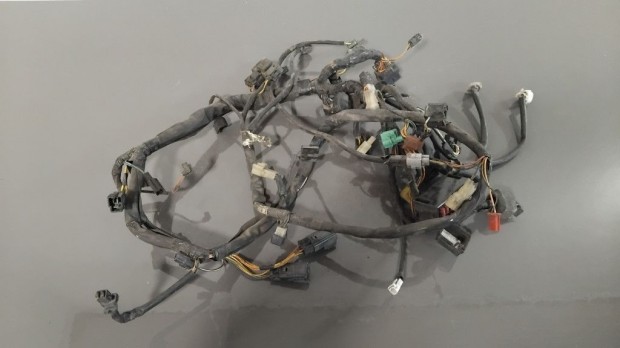 Suzuki Burgman 400 K3 Vezet�kk�teg