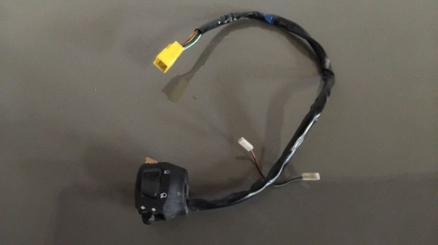 Suzuki Burgman 400 K7 Bal oldali kapcsol�