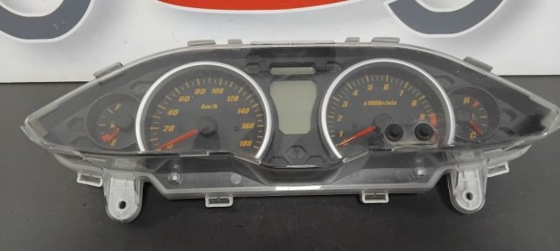 Suzuki Burgman 400 K7 Kil�m�ter�ra