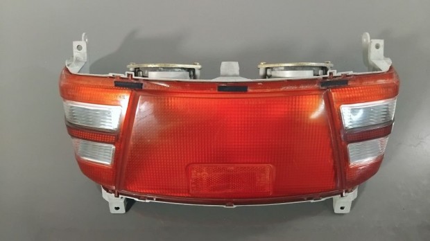 Suzuki Burgman 400 - Hátsó lámpa