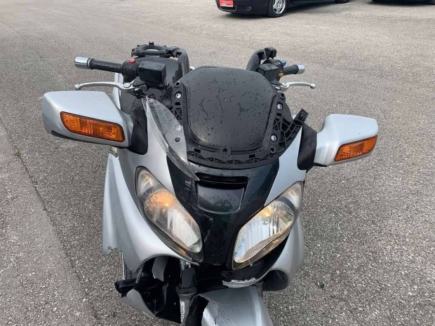 Suzuki Burgman 650,2004-es,Osztrákról:balos-jobbos motoros tükrők