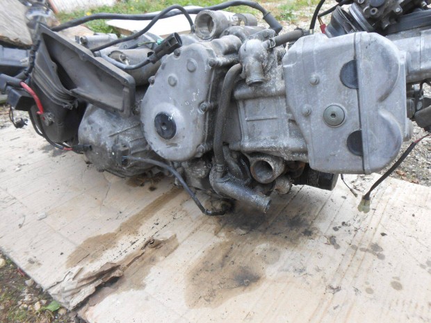 Suzuki Burgman 650,2004-esről :85000 km-t hasz. üzemképes motorblokk