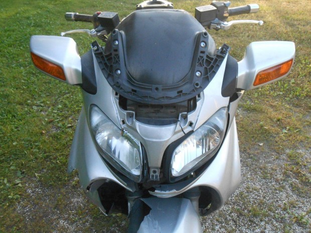 Suzuki Burgman 650,2004-esrl:balos-jobbos motoros tkrk