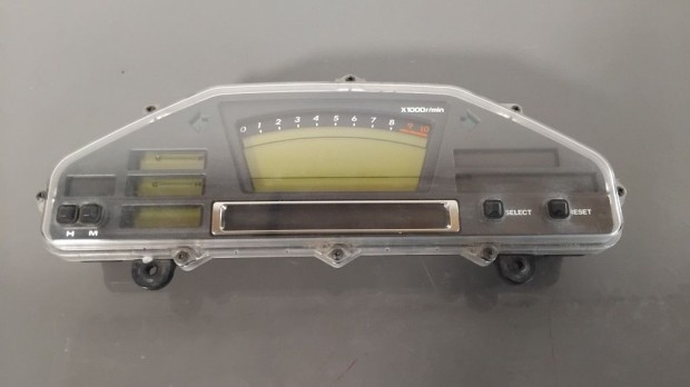 Suzuki Burgman 650 K6 - Kilóméteróra