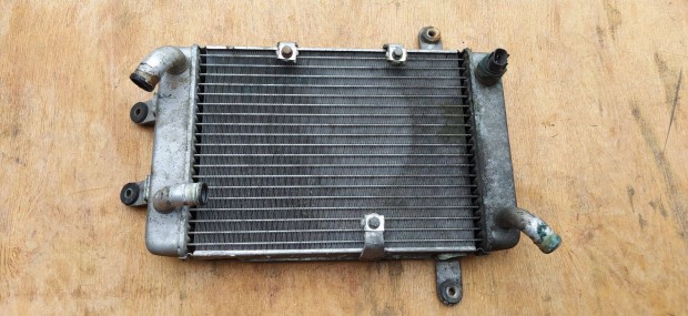 Suzuki Burgman AN 250 ht ventiltor nlkl