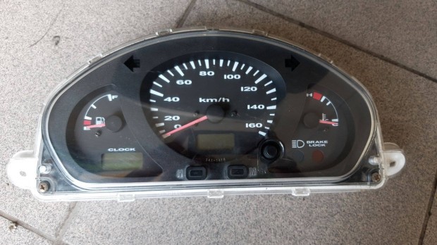 Suzuki Burgman K2 400 műszerfal