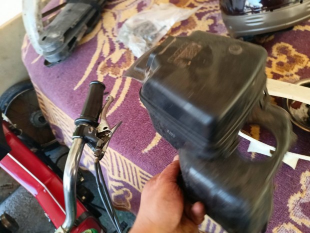 Suzuki Carna Mikuni karburtor legszrvel