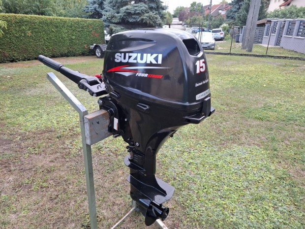Suzuki DF15 Négyütemű 2016-os Csónakmotor Hajómotor