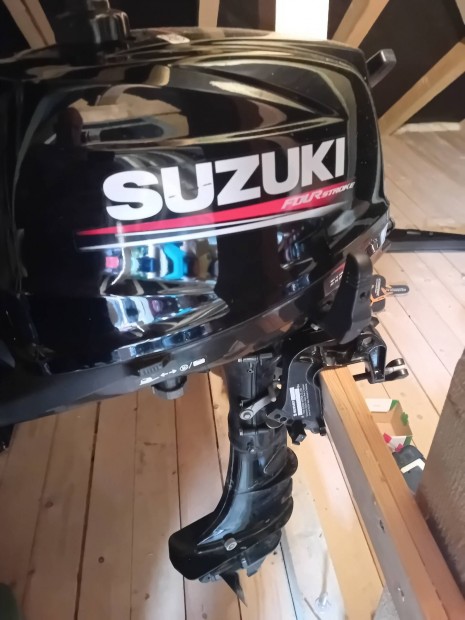 Suzuki DF6A csnak motor. 