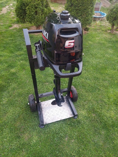 Suzuki DF6 rövid csizmás csónakmotor