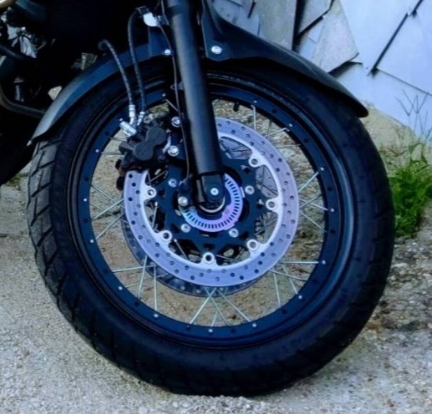 Suzuki DL650 gyri els felni keret