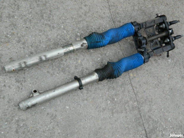 Suzuki DR600 Els Villa Teleszkp