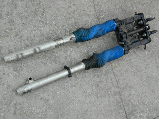 Suzuki DR600 Els Villa Teleszkp