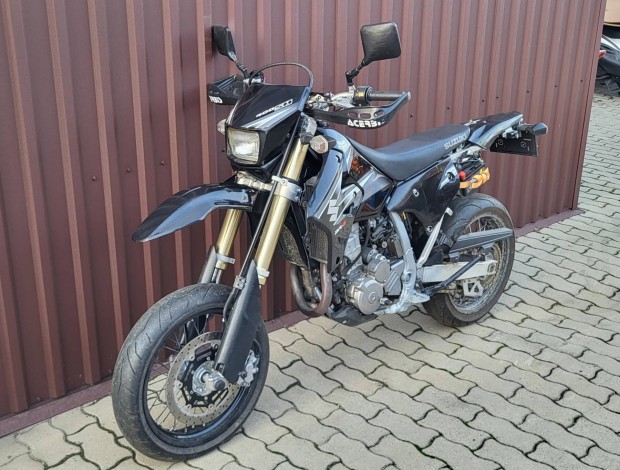 Suzuki DR-Z 400 SM